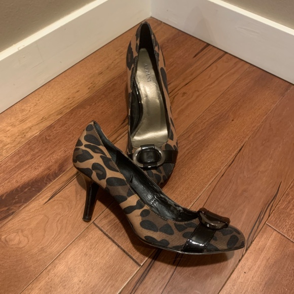 Alfani  pumps size 7.5 leopard print - Picture 2 of 4